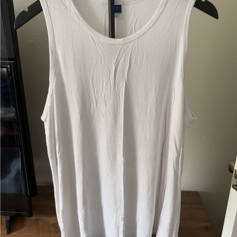 Old Navy Women's Classic White Tank Top
